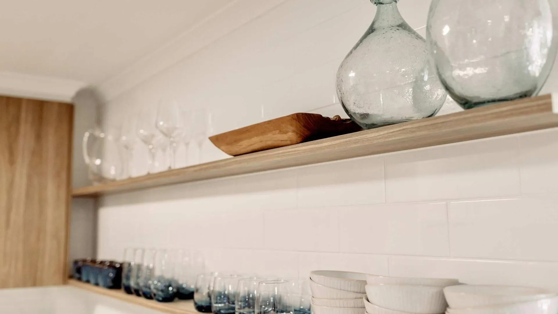Apartment Headlands Beachside Retreat - 50 Metres To Beach Alexandra Headland Australia