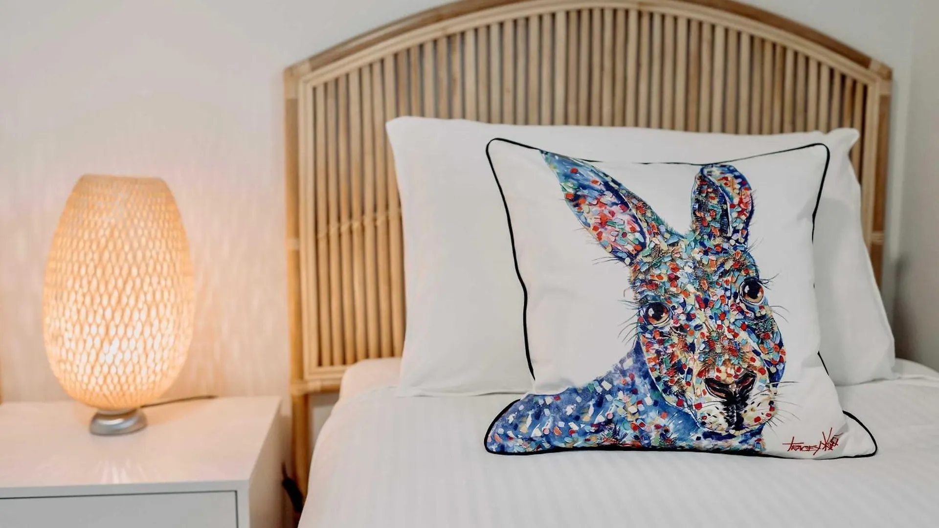 Headlands Beachside Retreat - 50 Metres To Beach Alexandra Headland Apartment