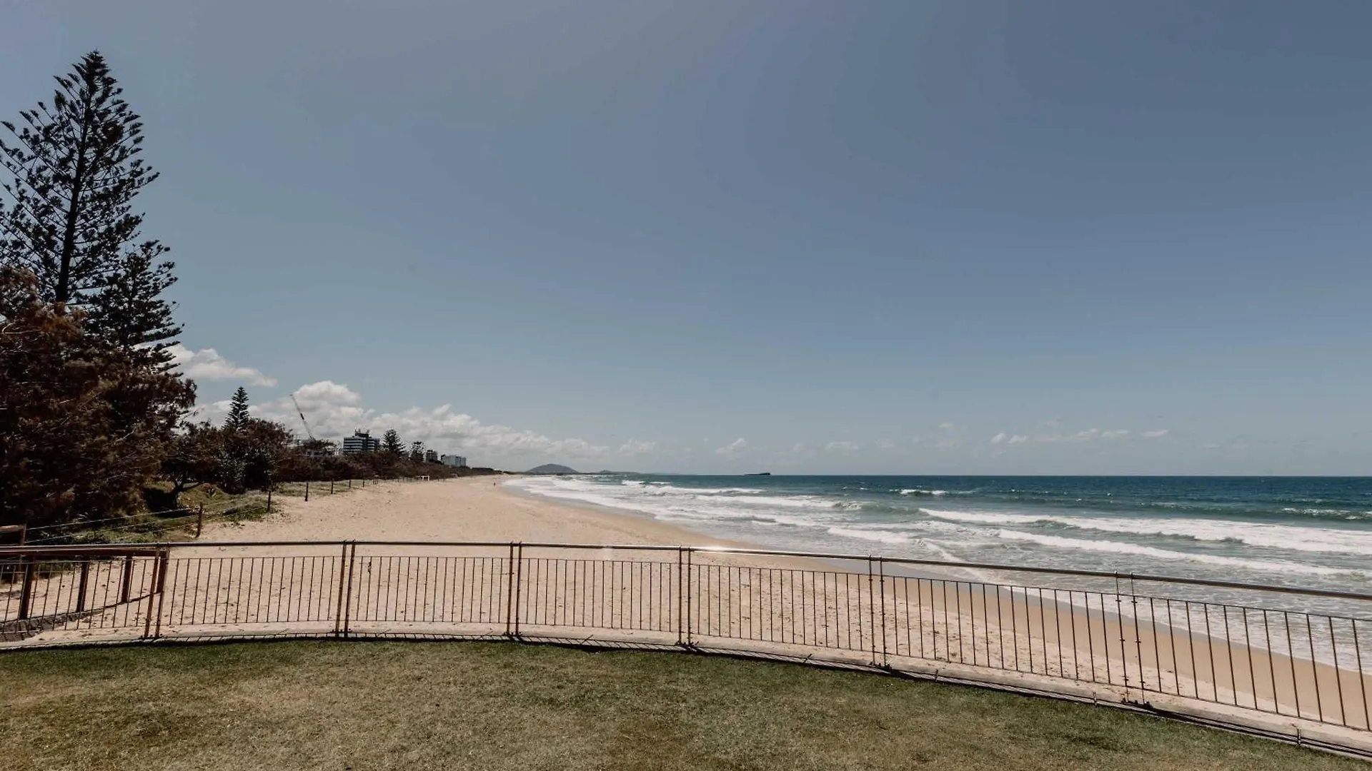 Headlands Beachside Retreat - 50 Metres To Beach Alexandra Headland Apartment