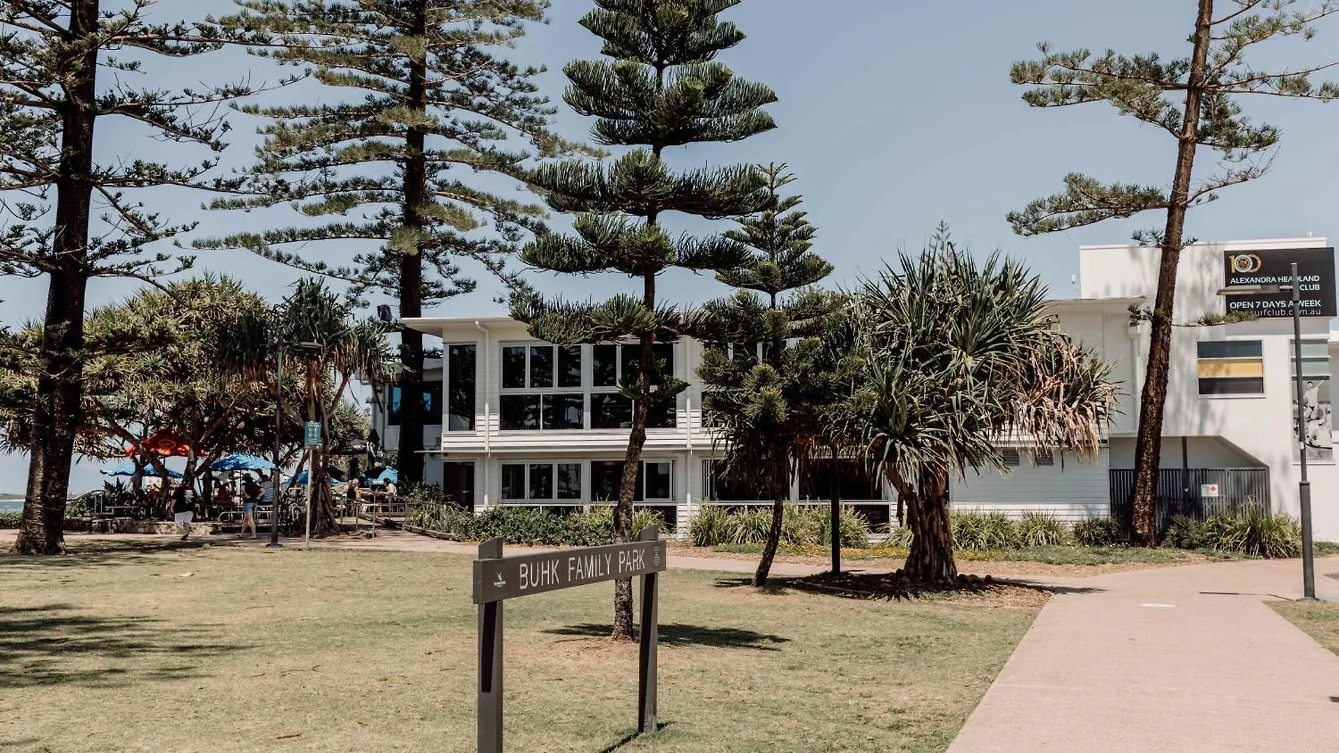 Headlands Beachside Retreat - 50 Metres To Beach Alexandra Headland 0*,